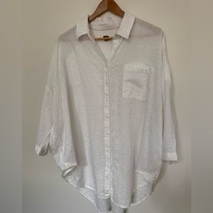 Cotton oversized button shirt.